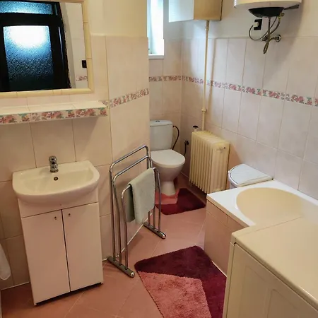 Priestranný Dom V Malebnom Prostredí Liptova Casa de Férias Ruzomberok